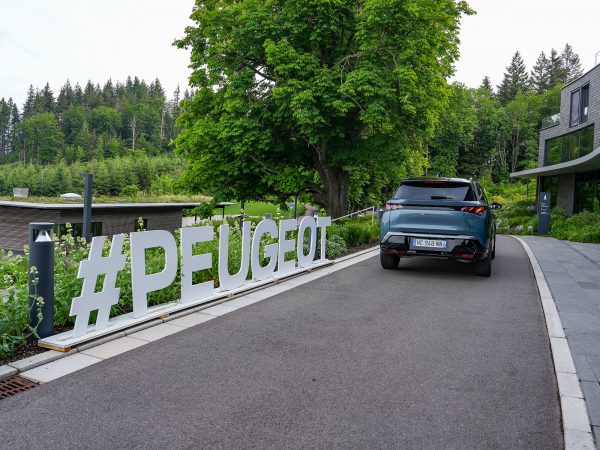 Peugeot E-5008 Dual Motor (c) Stefan Gruber