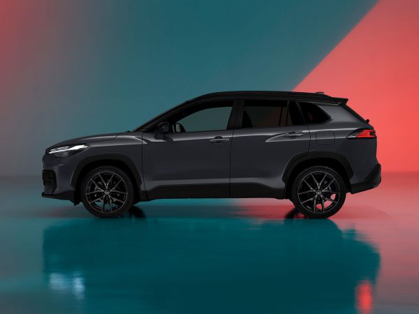 (c) Toyota