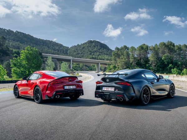 (c) Toyota