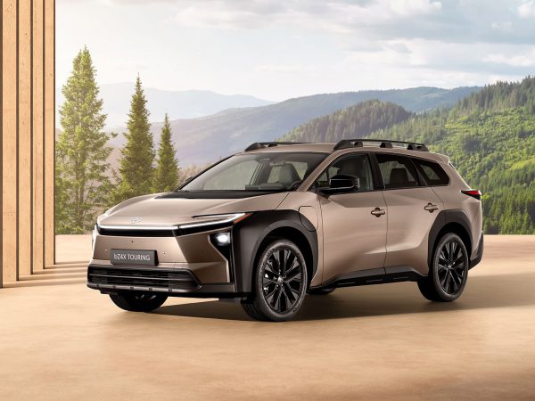 (c) Toyota