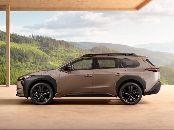 (c) Toyota