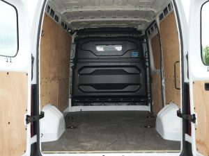 Renault Master L2H2 blue dci 150 (c) Johannes Ibrahim