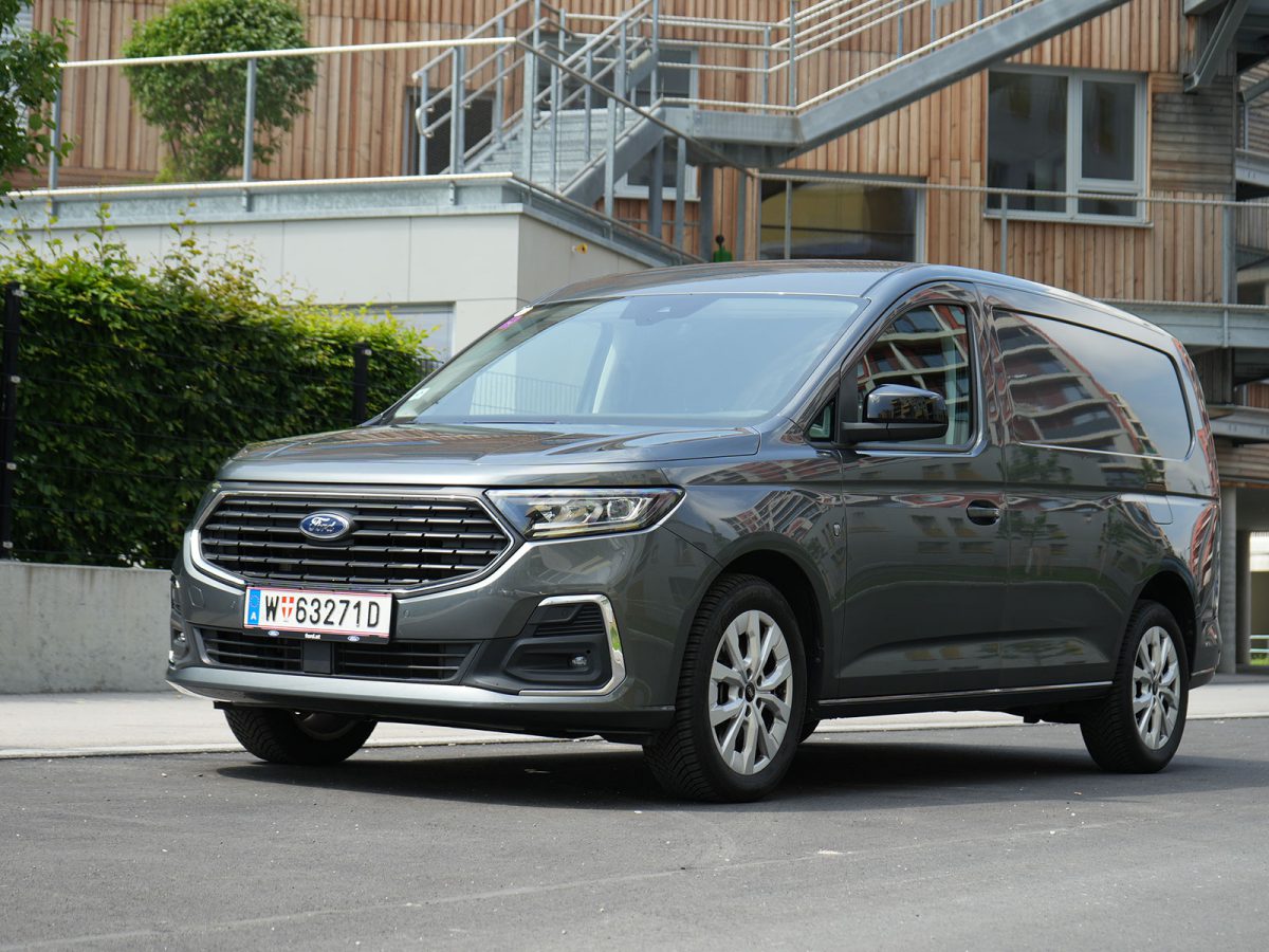 Ford Transit Connect 2,0 EcoBlue A7 (c) Kyrillos Ibrahim