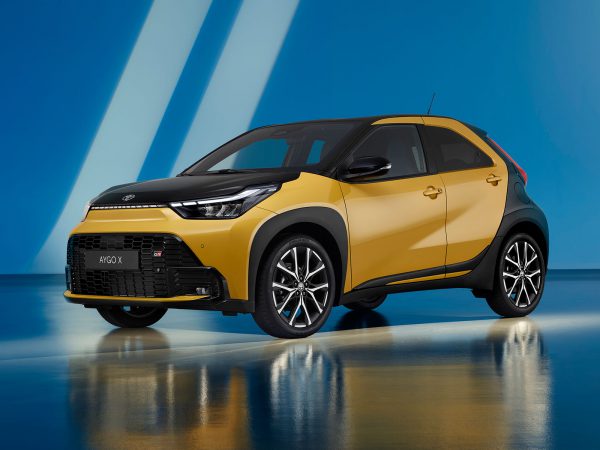 (c) Toyota