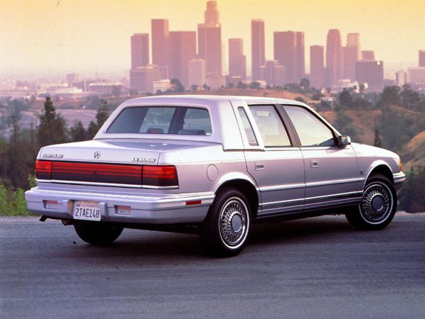 Chrysler LeBaron (c) Chrysler