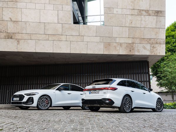 (c) Audi AG
