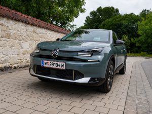 Citroen C4 Hybrid (c) Stefan Gruber