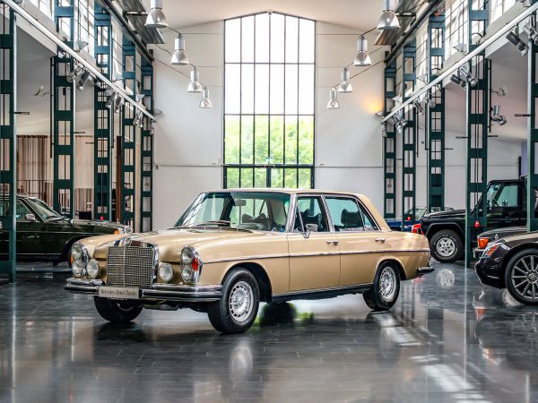 (c) Mercedes-Benz Group