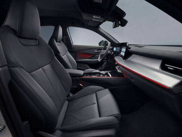 (c) Audi AG