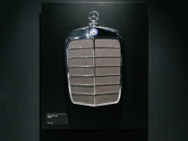 (c) Mercedes-Benz Group