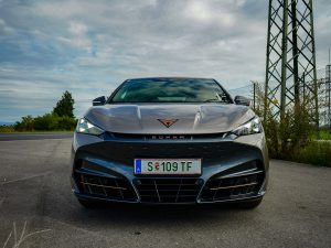 Cupra Tavascan (c) Johannes Ibrahim