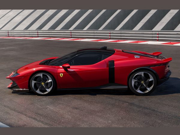 (c) Ferrari