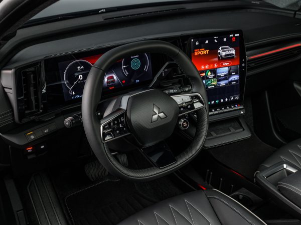(c) Mitsubishi