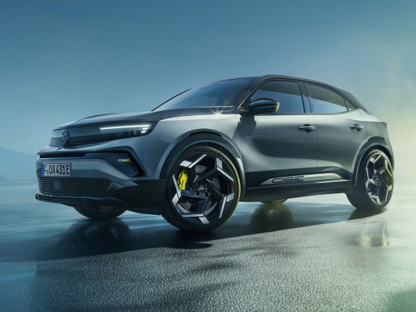 (c) Opel